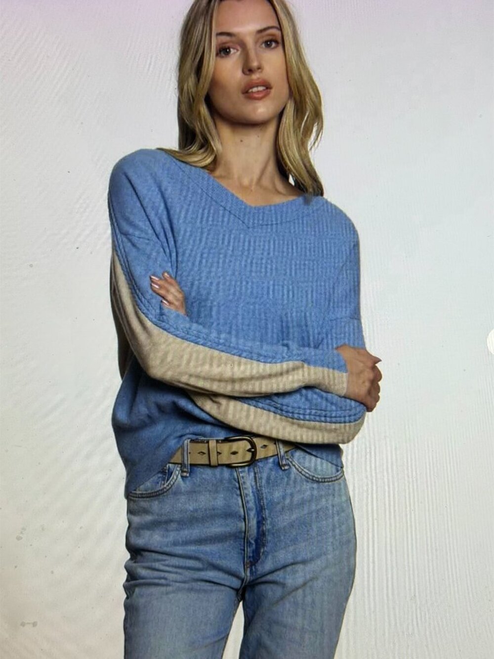 Label & Thread Half Tone Vee Cashmere Sweater
